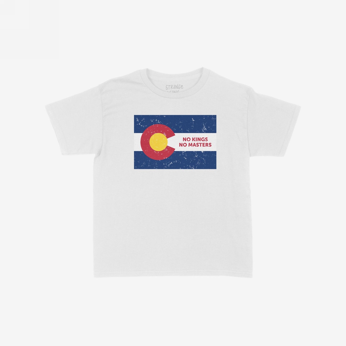 Colorado No Kings Flag T-shirt featuring a distressed state flag design with a bold message NO KINGS NO MASTERS, symbolizing resistance and grassroots empowerment, ideal for advocates of justice and equality.