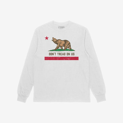California Gadsden Flag T-shirt featuring a distressed graphic of a bear with DON’T TREAD ON US, symbolizing defiance and unity against oppression. Perfect for those embracing resistance and equality.