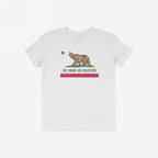California No Kings Flag Shirt features a bold, rebellious design with a roaring bear and a red star, embodying a call for autonomy and defiance against authoritarianism.