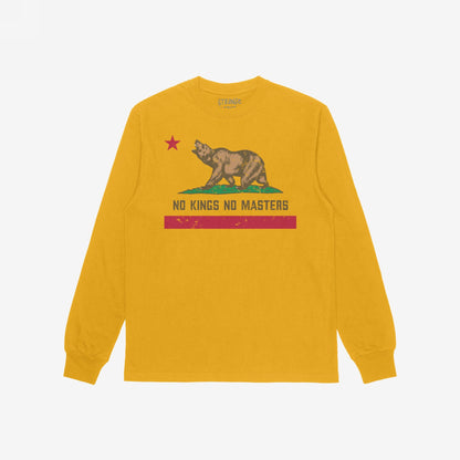 California No Kings Flag Shirt features a brown bear roaring on green grass, red star above, with the slogan NO KINGS NO MASTERS beneath, embodying autonomy and rebellion.