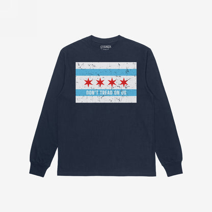 Chicago Gadsden Flag T-shirt featuring a distressed Chicago flag graphic with DON’T TREAD ON US slogan, embodying civic pride and resistance. Ideal for those challenging oppression and valuing equality.