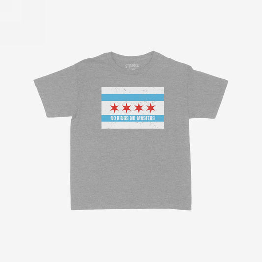 Chicago No Kings Flag Women's Baby Tee featuring a distressed Chicago flag graphic with the slogan “NO KINGS NO MASTERS.” This heather-gray, cropped T-shirt embodies resistance and freedom.